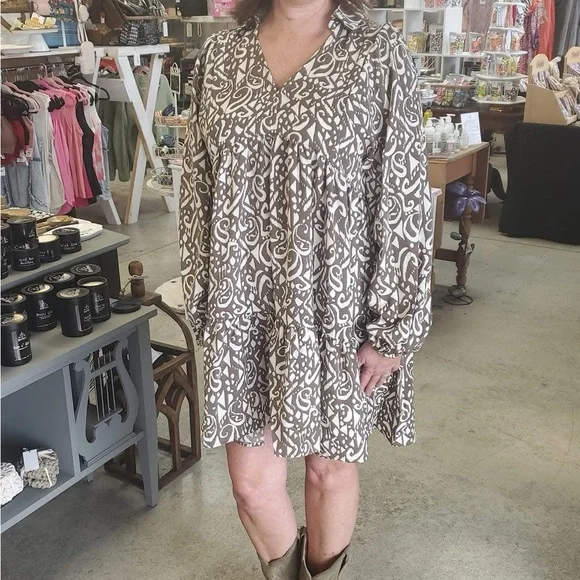 Umgee Chic Patterned Dress - Picture 2 of 3